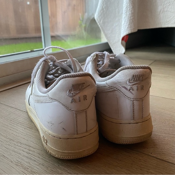 Nike White Air Force One Low - Picture 2 of 5